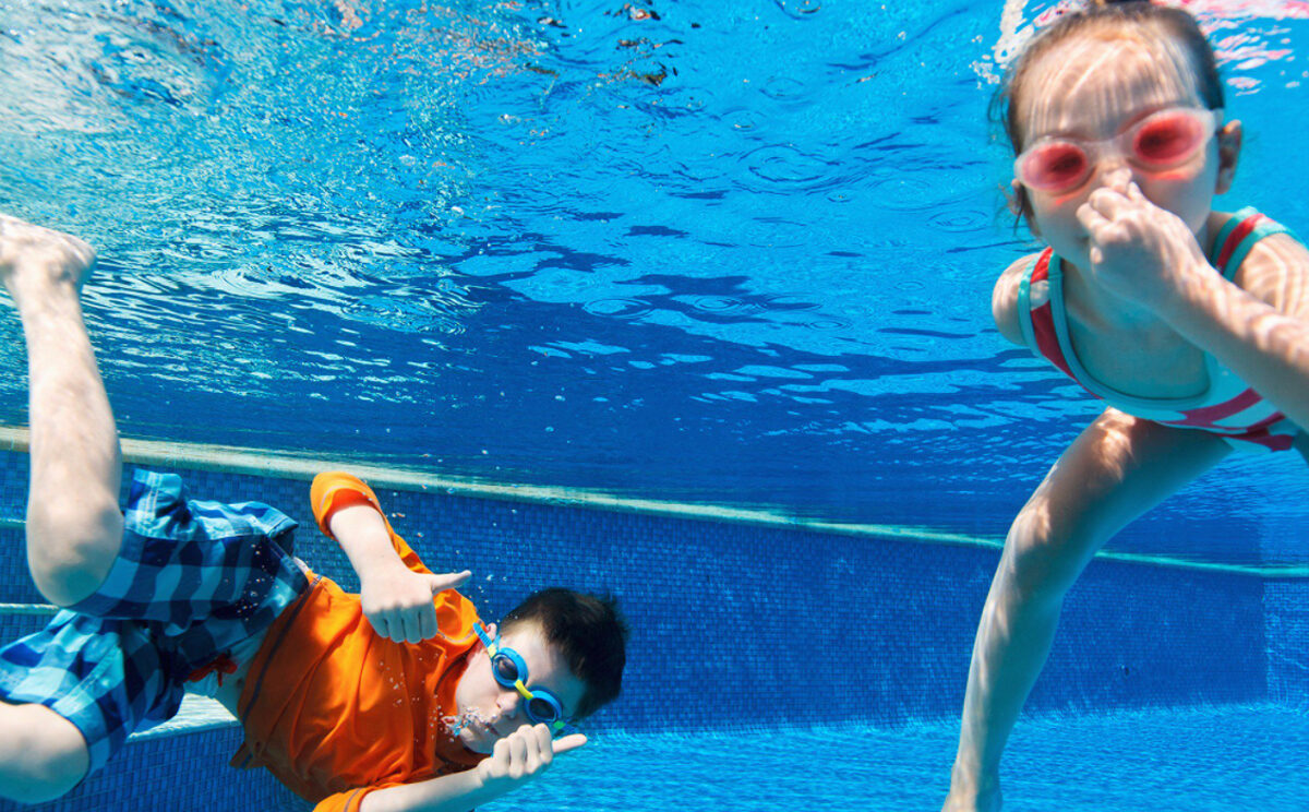 Lo que no debes olvidar al cuidar tu piscina