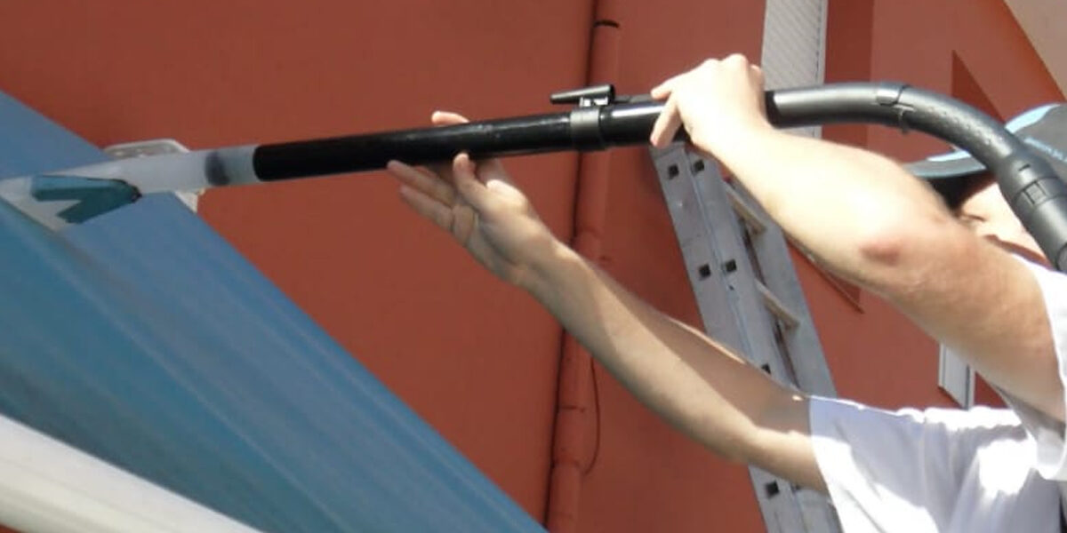 ¿Qué productos deben utilizarse para limpiar los toldos?