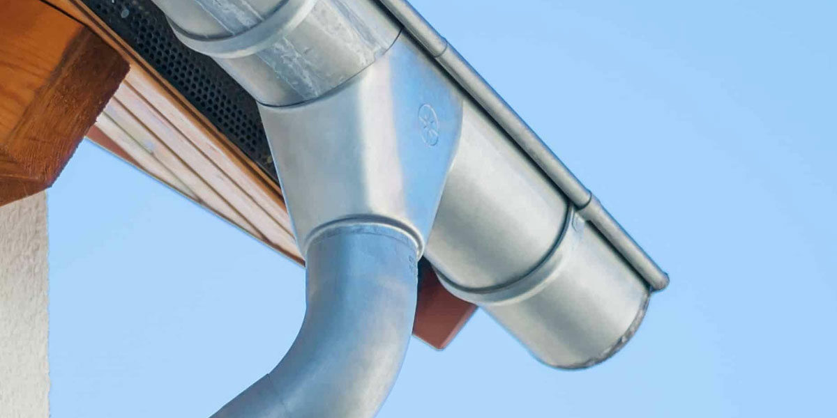 Libera tus canalones: Limpieza efectiva y eliminación de obstrucciones